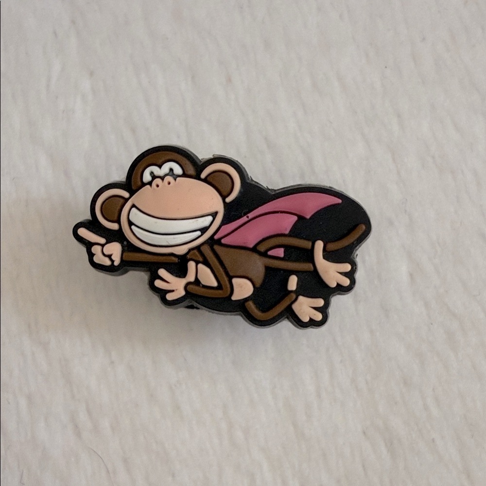 {VTG} Shoe-Doodles | 2007 Shoe Charm Monkey Pink Cape Crocs Jibbitz Sandals